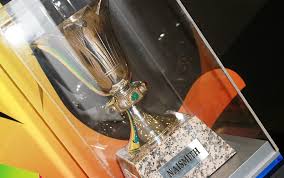 Megacalzado Ardoi y Lagunak levantan la Copa